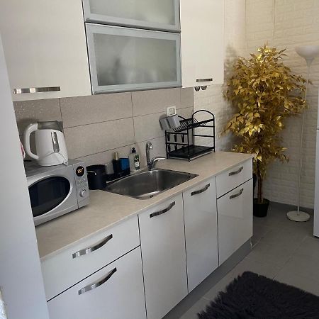 Mishmār Hāyardin Housing Unit In The Moshav 아파트 외부 사진