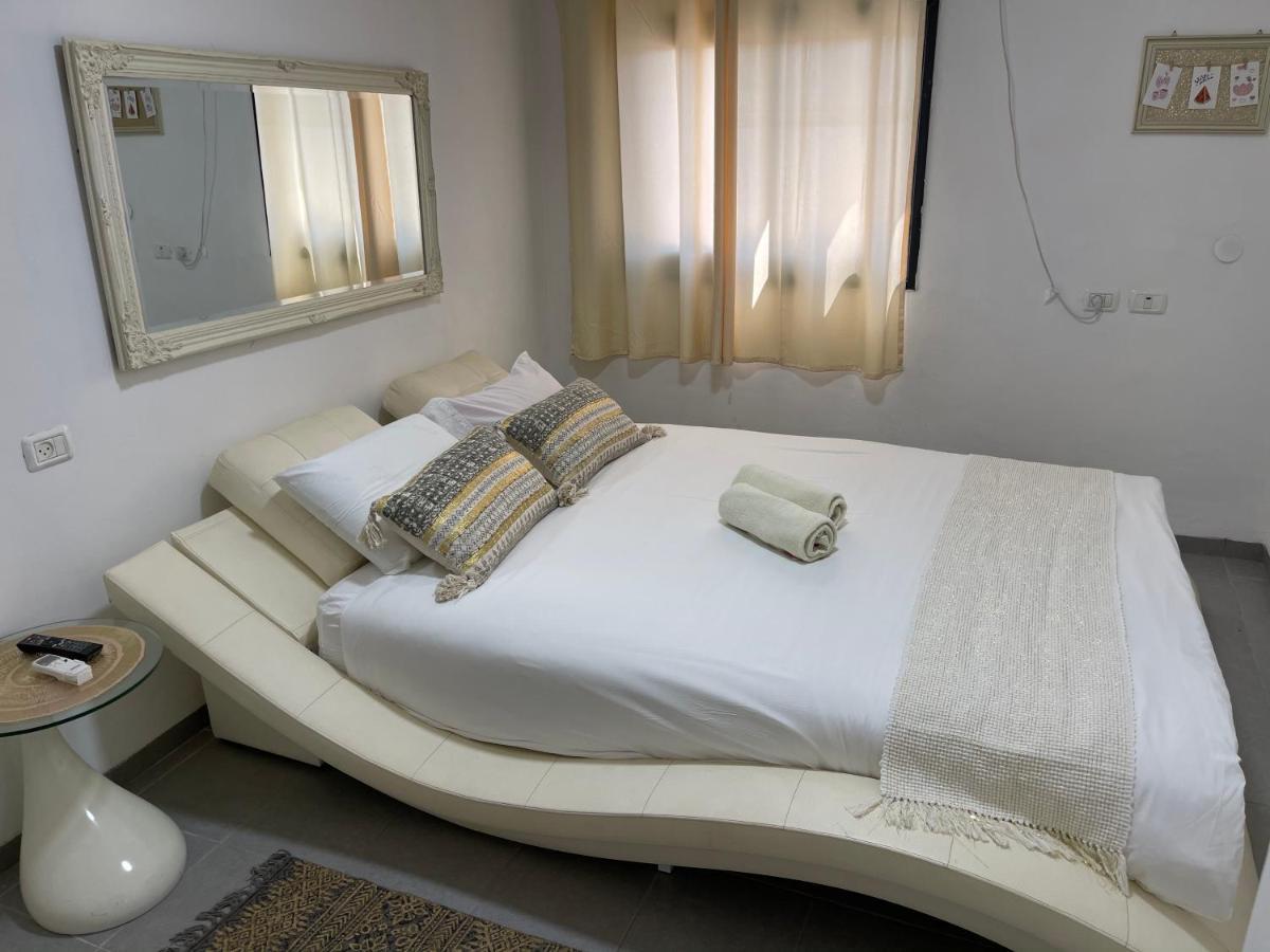 Mishmār Hāyardin Housing Unit In The Moshav 아파트 외부 사진